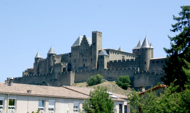 Im Süden Frankreichs liegt die alte Burg Carcassonne
